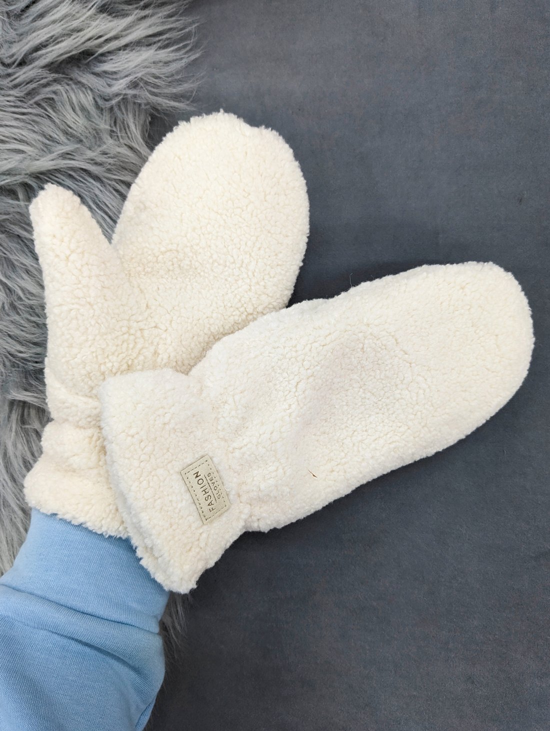 Пухнасті рукавиці тедді з ефектом обіймів INNOE 85005-3 Молочний