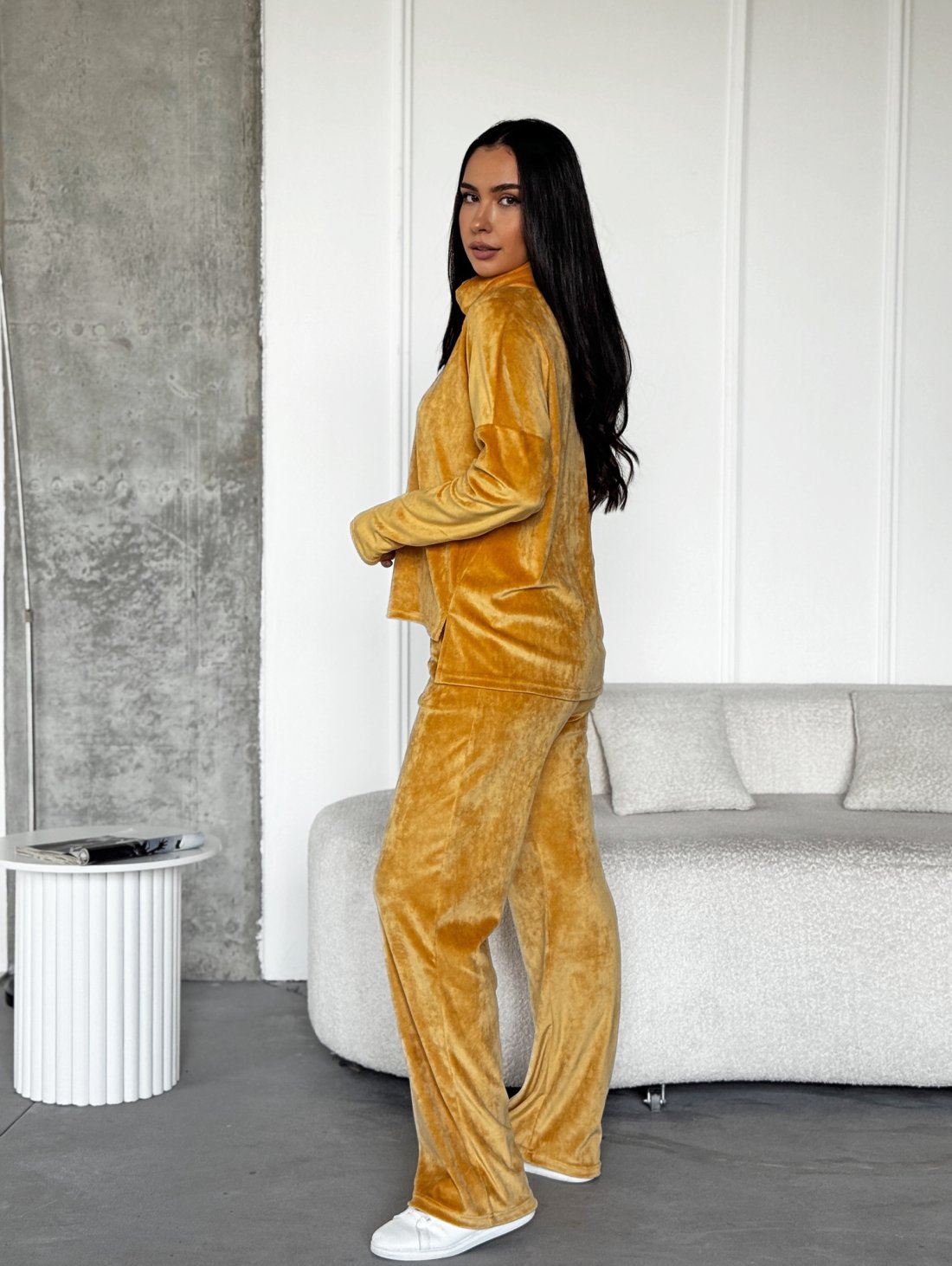 Жіночий костюм oversize з м’якого трикотажу INNOE 210366-2 Гірчичний