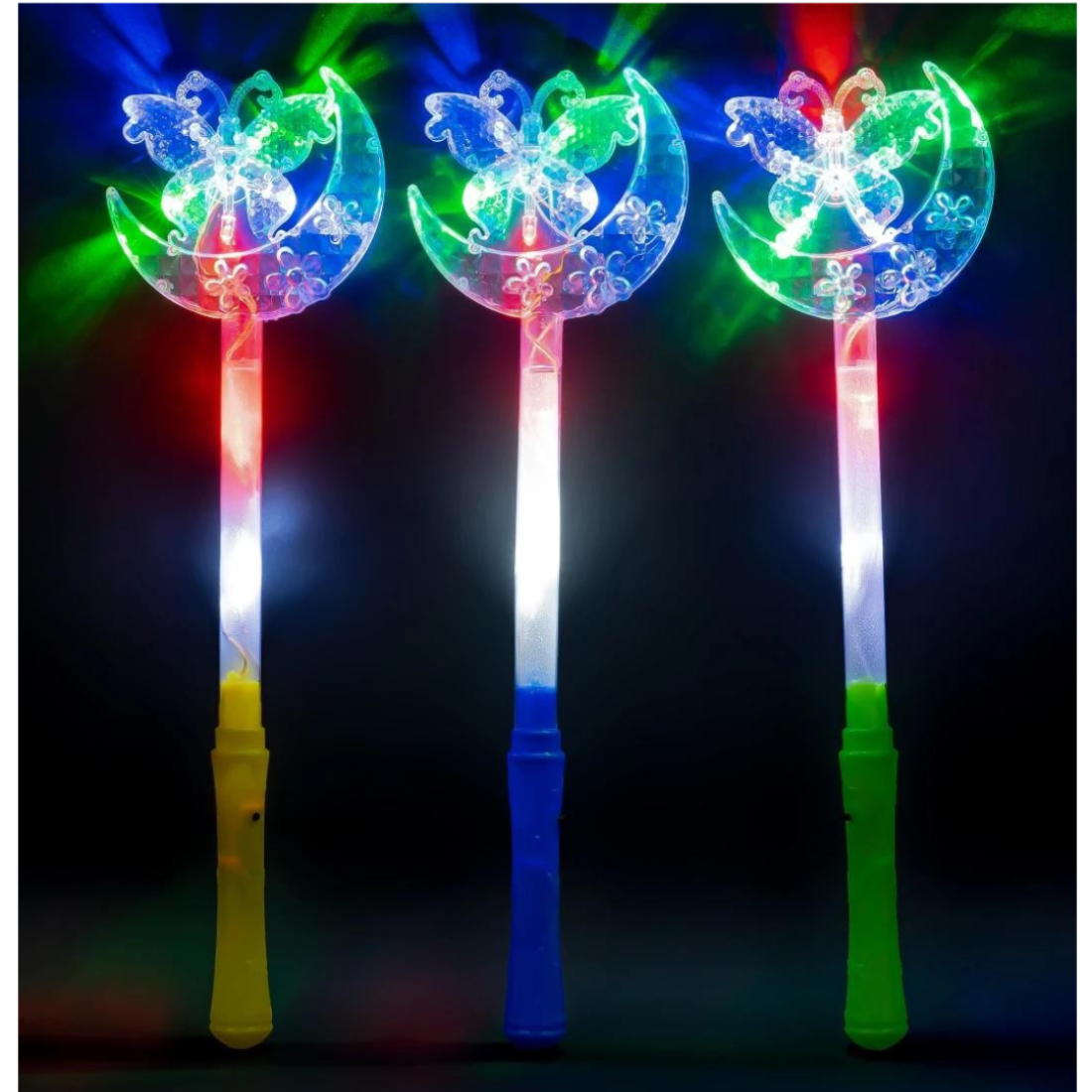 Метелик, що світяться, на прозорий місяць