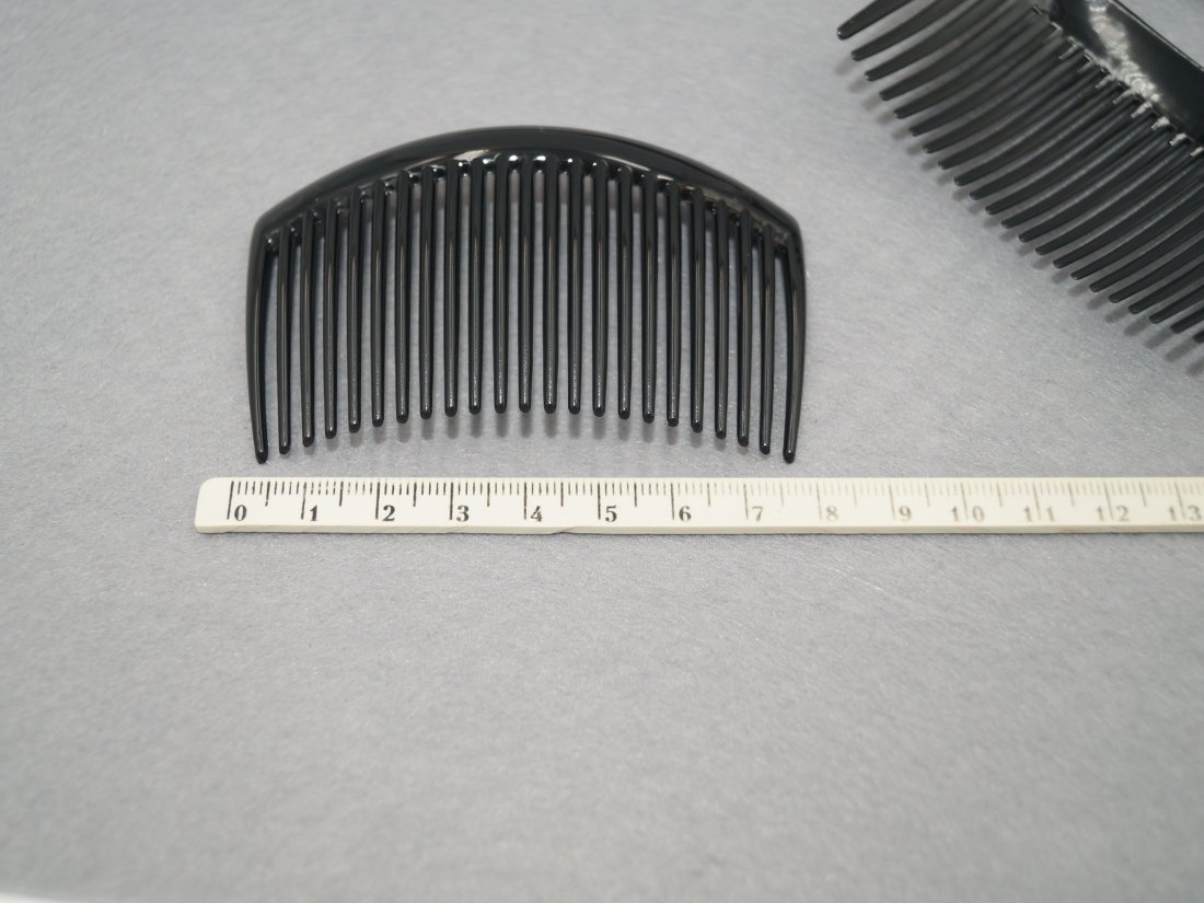 Гребінець для зачіски. - Кристалік