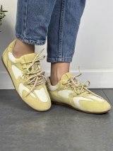Легкі жіночі кросівки casual із натуральної замші INNOE 777570-2 Жовтий
