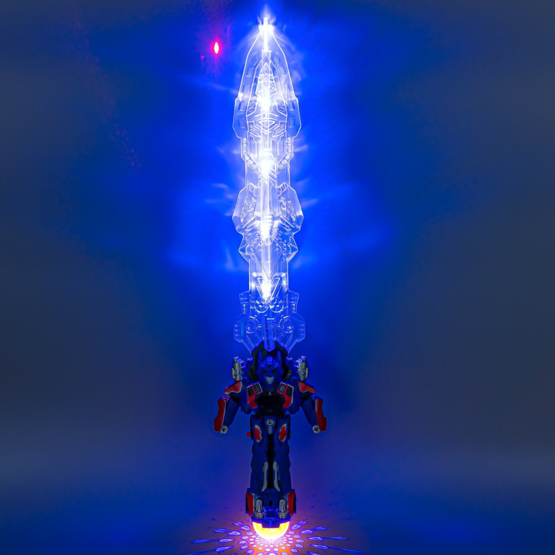 Оптимус Прайм, що світиться меч