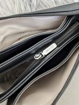 Стильна жіноча сумка з екошкіри лаконічного дизайну INNOE 350011-1 Чорний