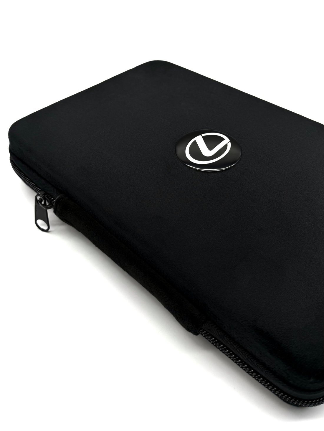 Подарунковий бокс з відкритими капчиками та мішечком з оригінальним авто-значком Lexus