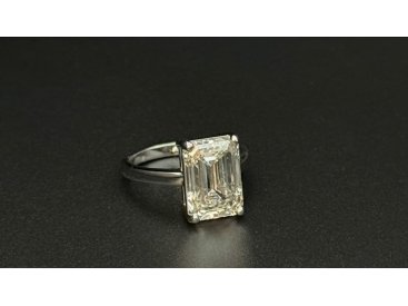 Каблучка Багет з діамантом, біле золото - Фото Каблучка Багет з діамантом, біле золото - Купити