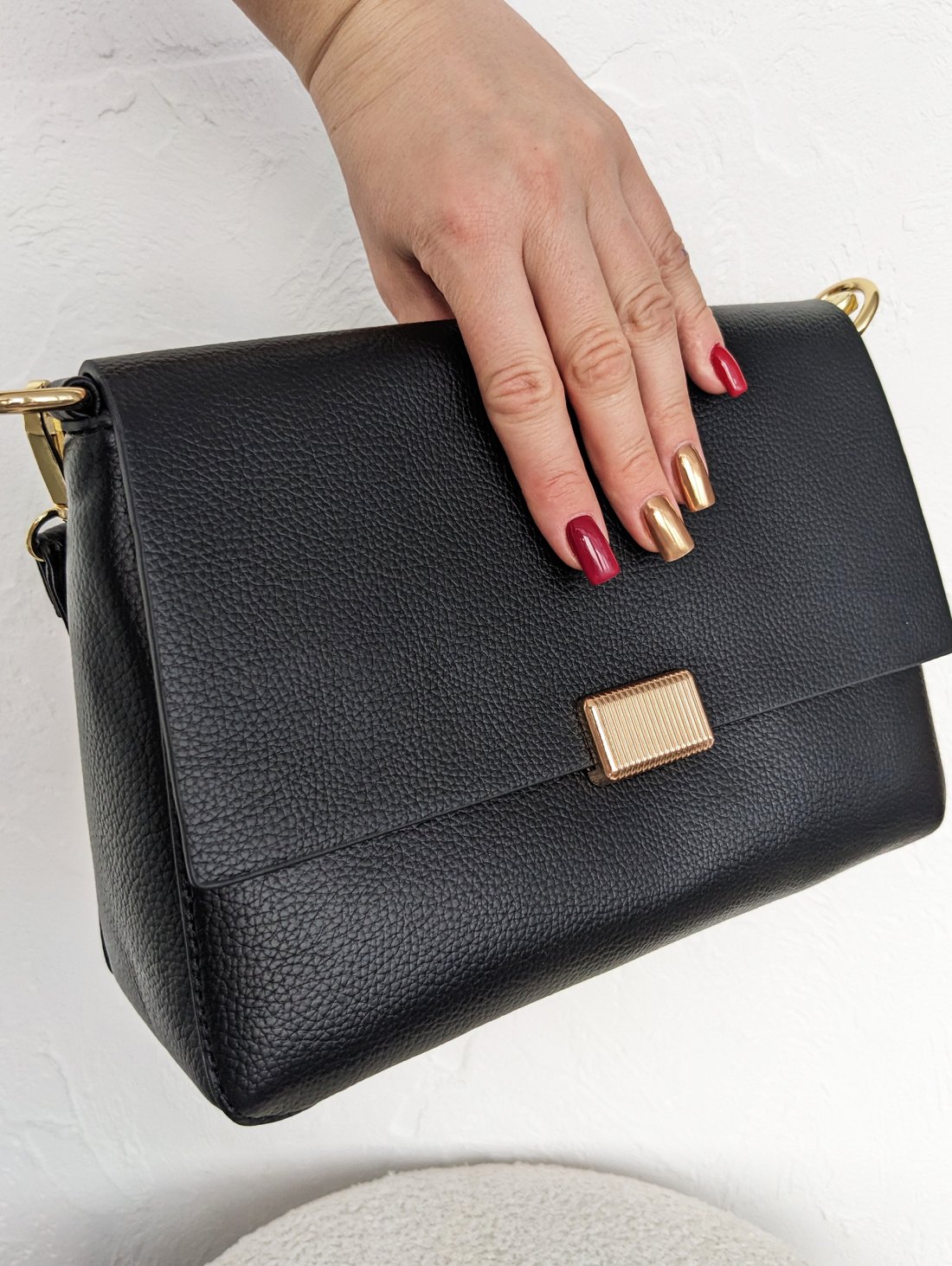 Елегантна жіноча сумка з якісної екошкіри INNOE 350015-2 Чорний