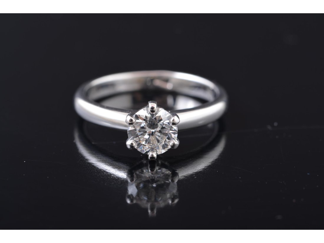 Каблучка з діамантом 0,60 карат