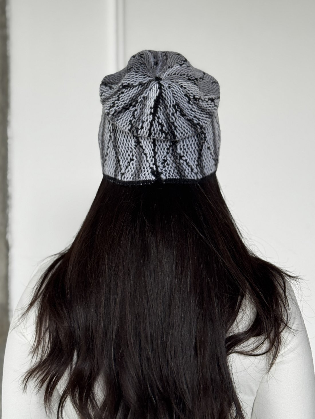 Жіночий комплект шапка і баф із об'ємною в'язкою INNOE 950076-1 Світло-сірий