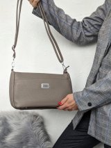 Містка сумка з великою зовнішньою кишенею і практичним дизайном INNOE 350010-1 Бежевий