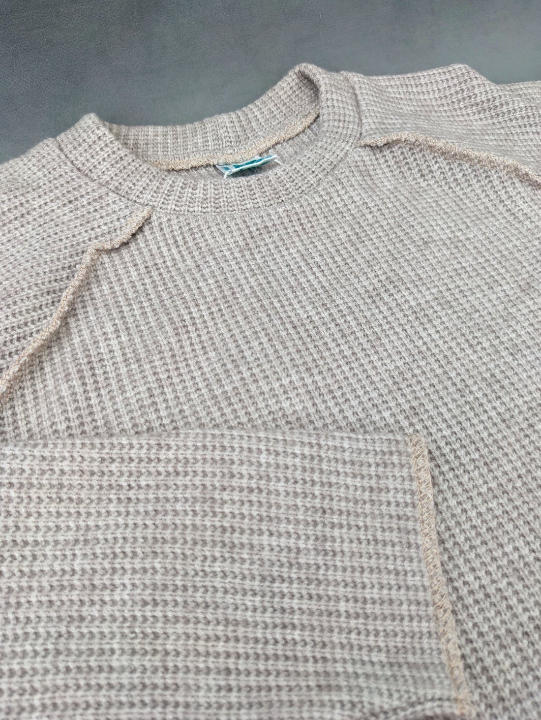 Сучасний жіночий костюм з в’язаної ангори INNOE 210370-1 Бежевий - Innoe