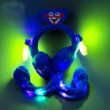 Сяючі навушники Хагі Ваги