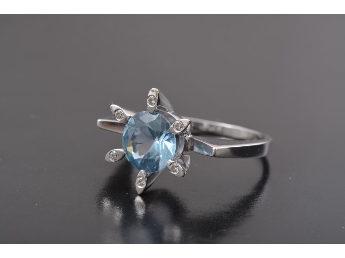 Жіноча каблучка "Ромашка"