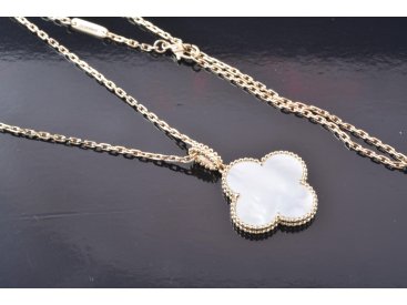 Кольє у стилі Van Cleef із перламутром - Купити