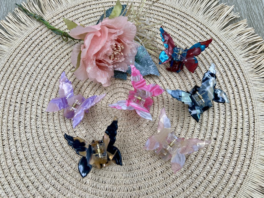 Краби для волосся метелик. Французький пластик. 4.5 см.