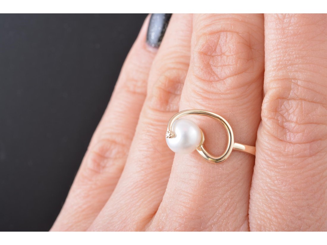 Каблучка з перлиною