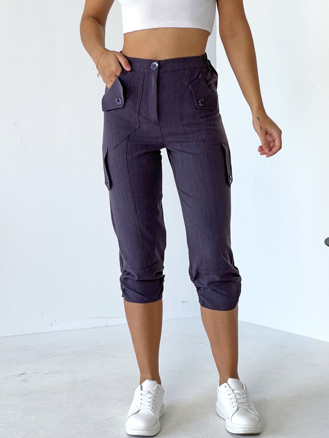 Жіночі бриджі з костюмної тканини з накладними кишенями карго INNOE 220151-1 Сірий - Innoe