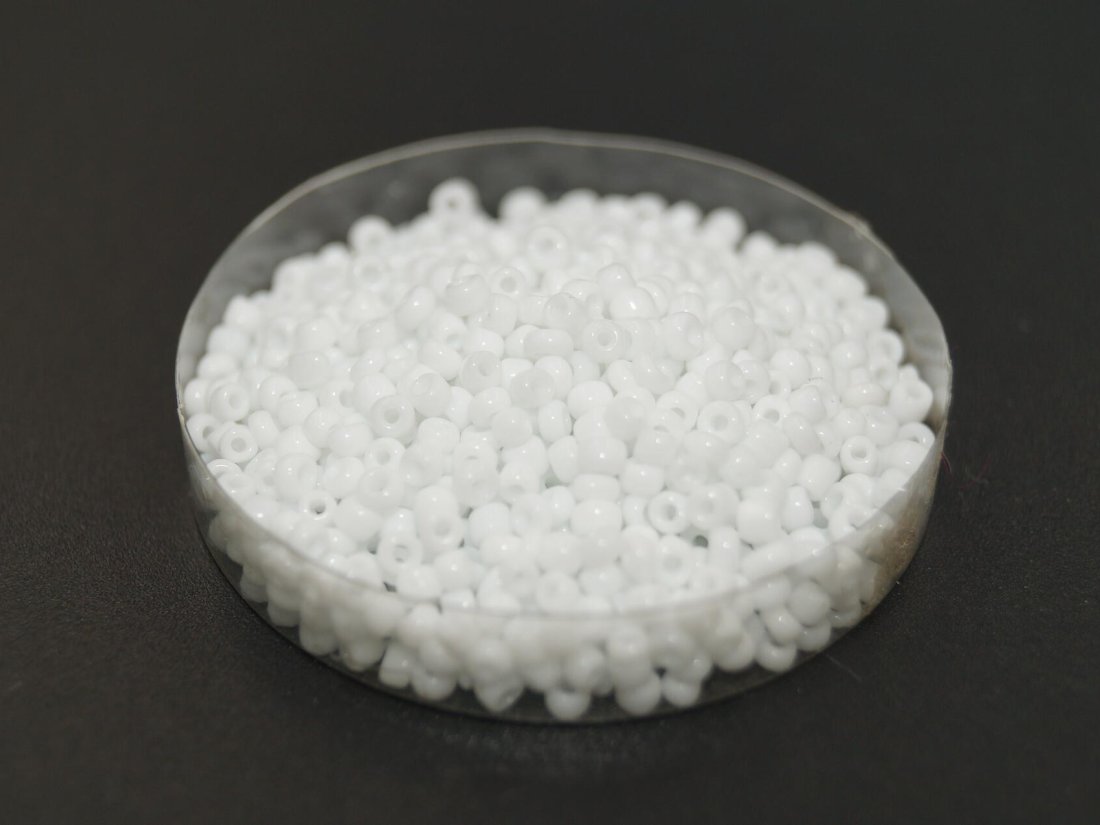 Бісер Матовий № М41.450 грам.