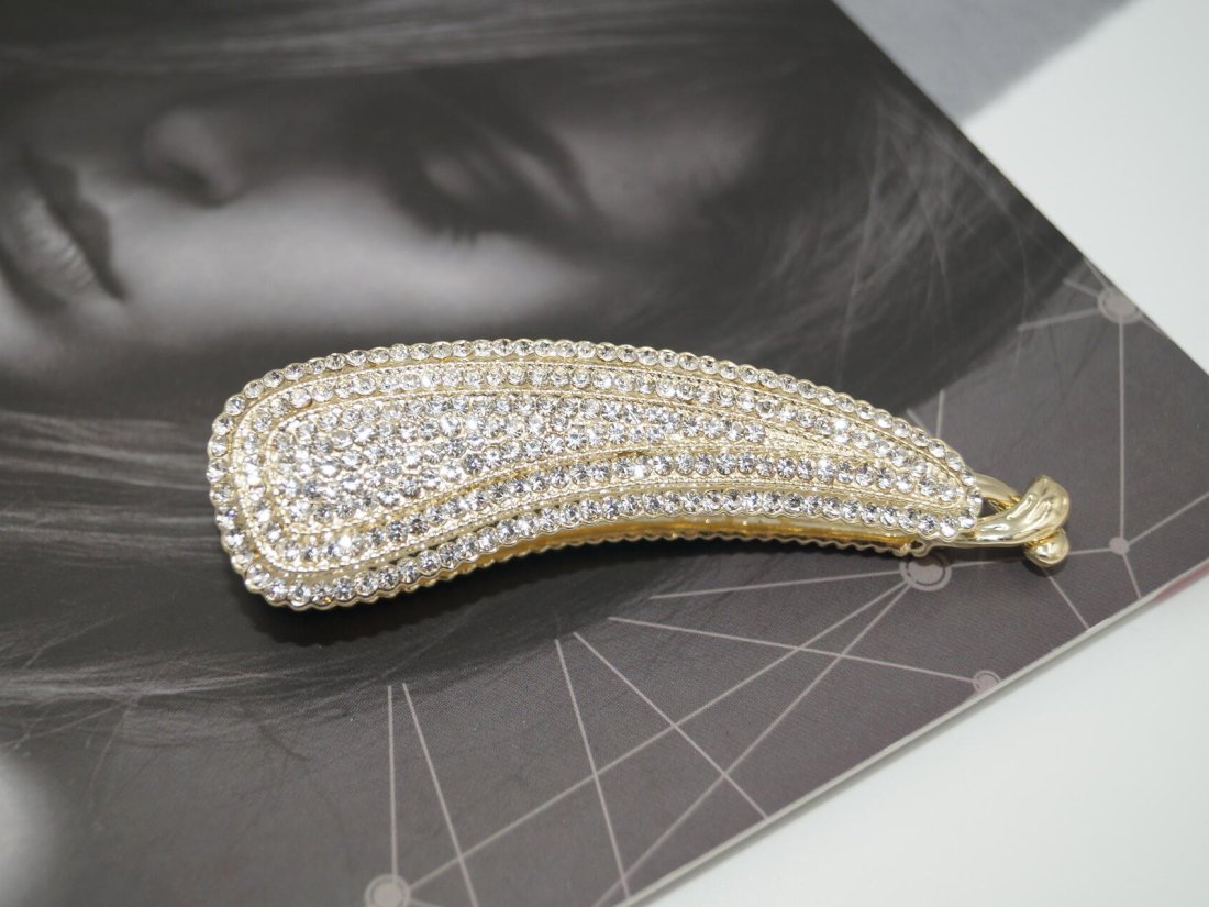 Металева заколка Банан. 8.5 см.