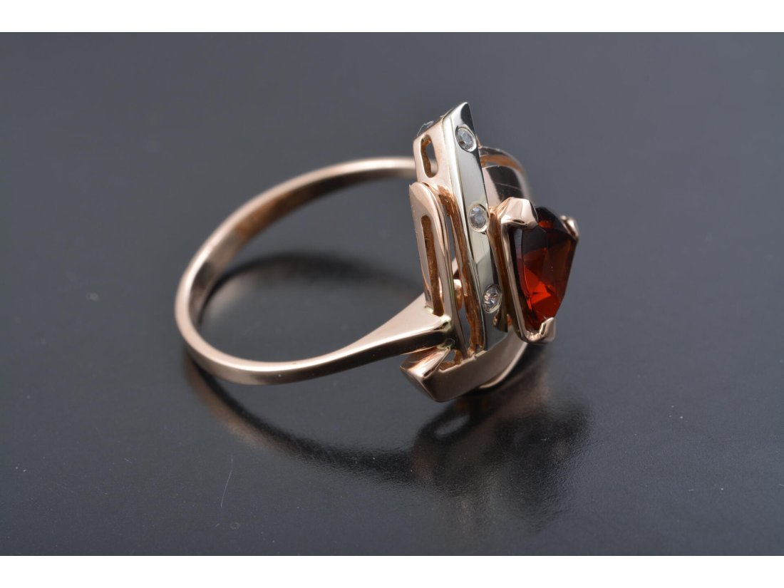 Каблучка "Гранат" - Купити