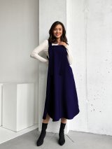 Жіночий однотонний сарафан міді — універсальний базовий образ INNOE 270571-1 Темно-синій