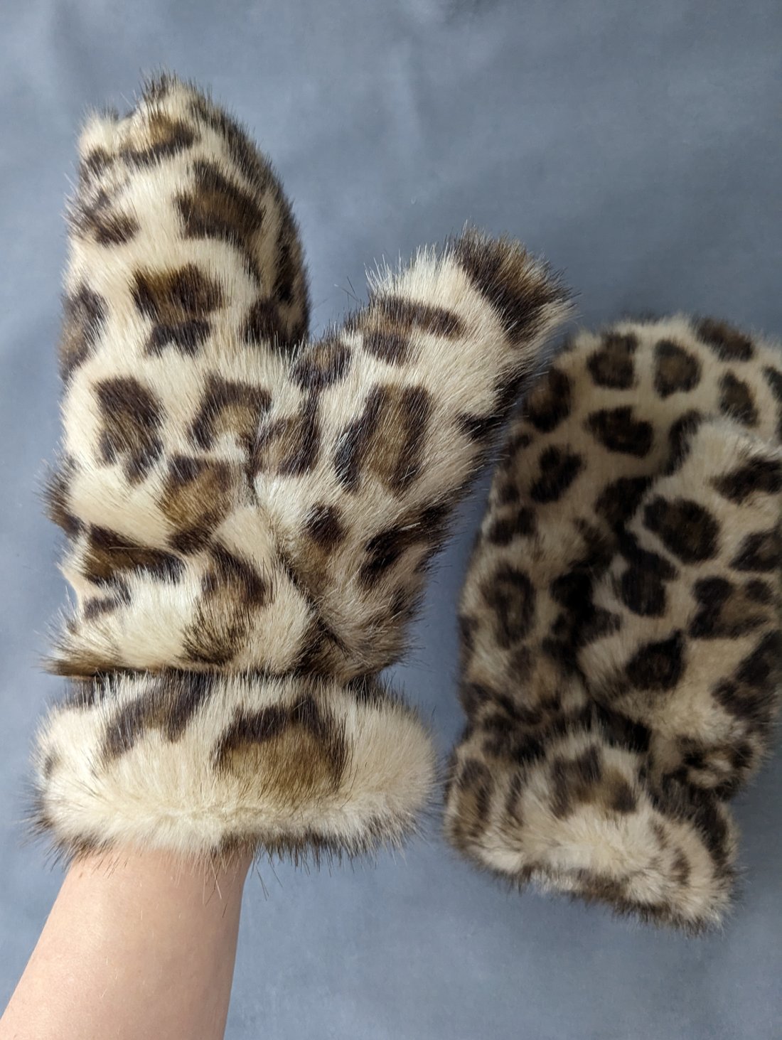 Зимові рукавиці з штучного хутра з принтом леопард INNOE 85005-4 Леопардовий