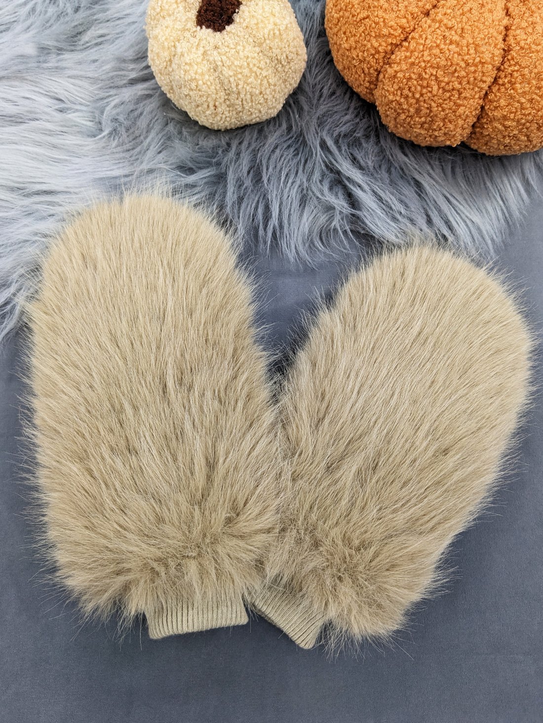 Зимові хутряні рукавички у стилі люкс INNOE 85005-1 Бежевий