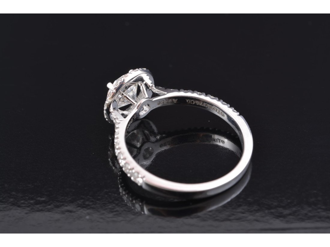 Каблучка із діамантами у стилі Tiffany & Co