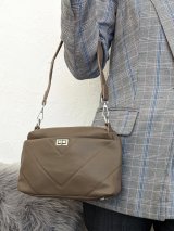 Елегантна жіноча сумка з лаконічним дизайном INNOE 350010-3 Бежевий - Innoe