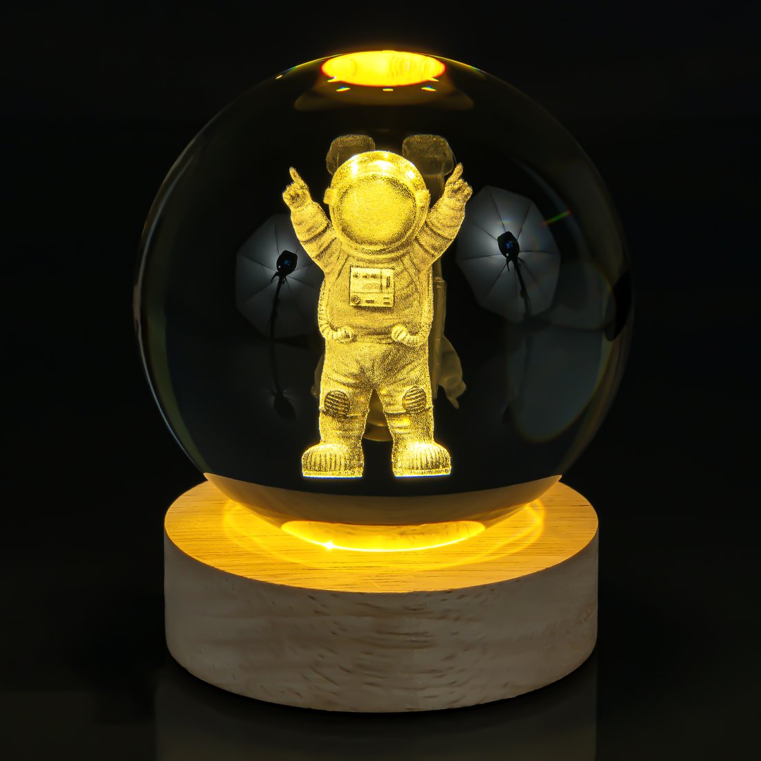 Нічник скляна куля Космонавт 8 см