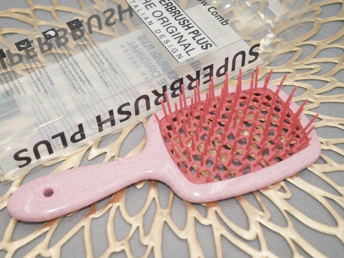 Гребінець для волосся в коробочці. Глянець