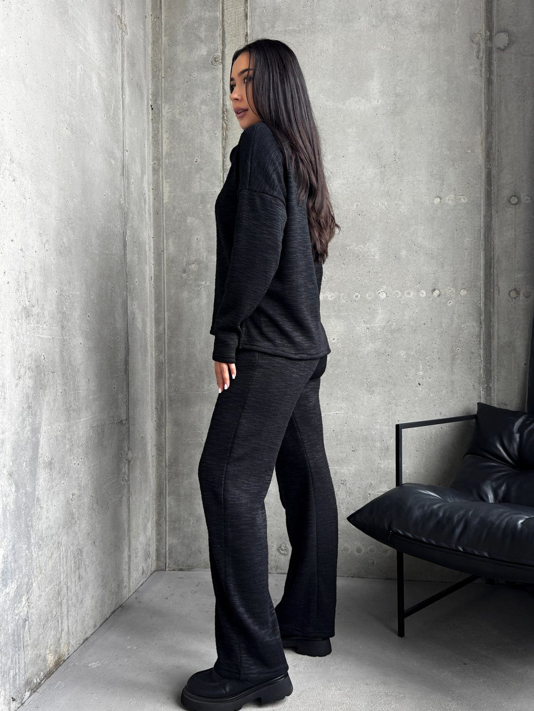 М’який жіночий костюм з ангорою INNOE 210366-2 Чорний