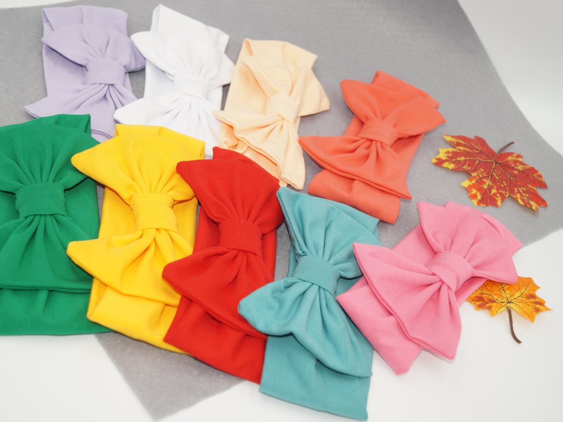 Дитячі пов'язки з бантом.