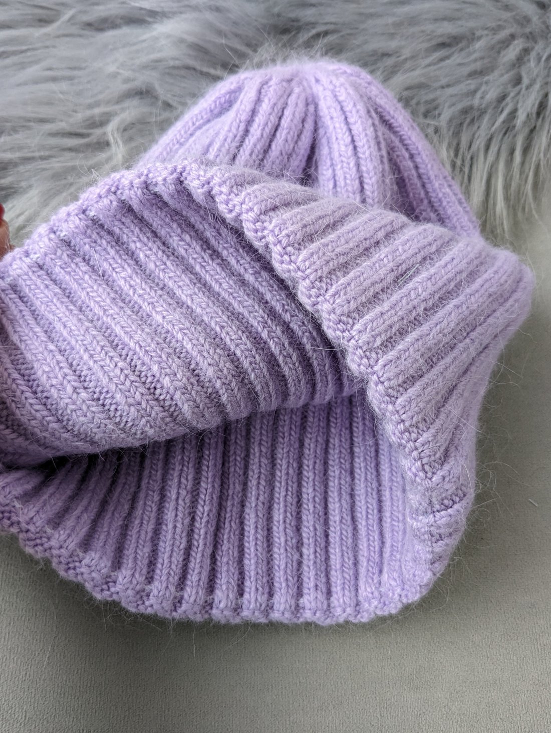 Стильна жіноча шапка рельєфної в'язки INNOE 950868-1 Лавандовий