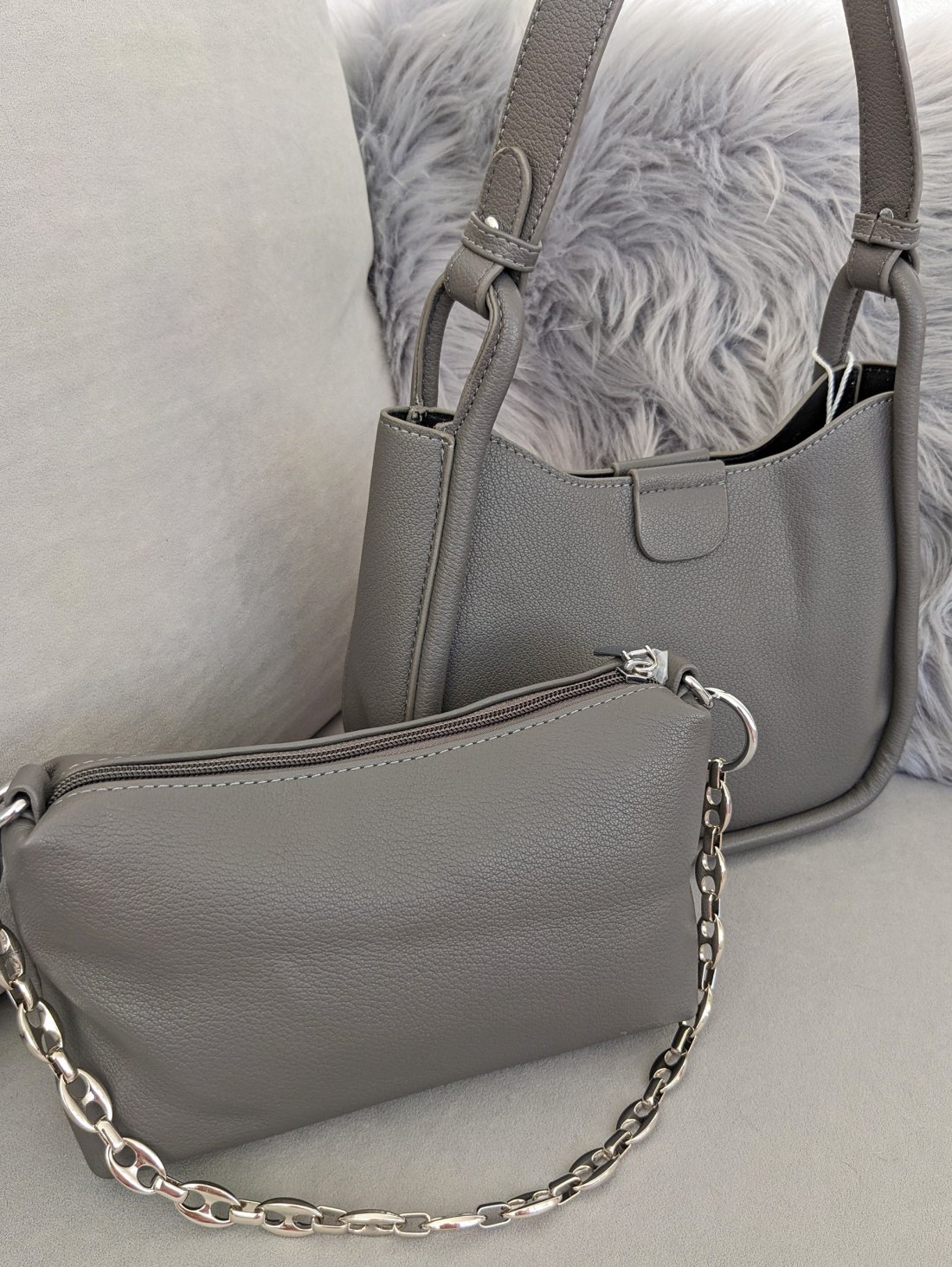 Стильна сумка з мінімалістичним дизайном і внутрішнім органайзером INNOE 350012-1 Тауп