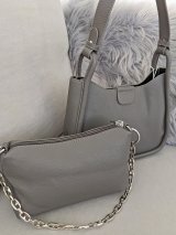 Стильна сумка з мінімалістичним дизайном і внутрішнім органайзером INNOE 350012-1 Тауп