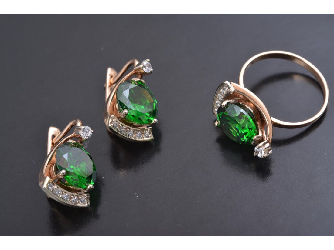 Гарнітур із зеленим камінням - Багира