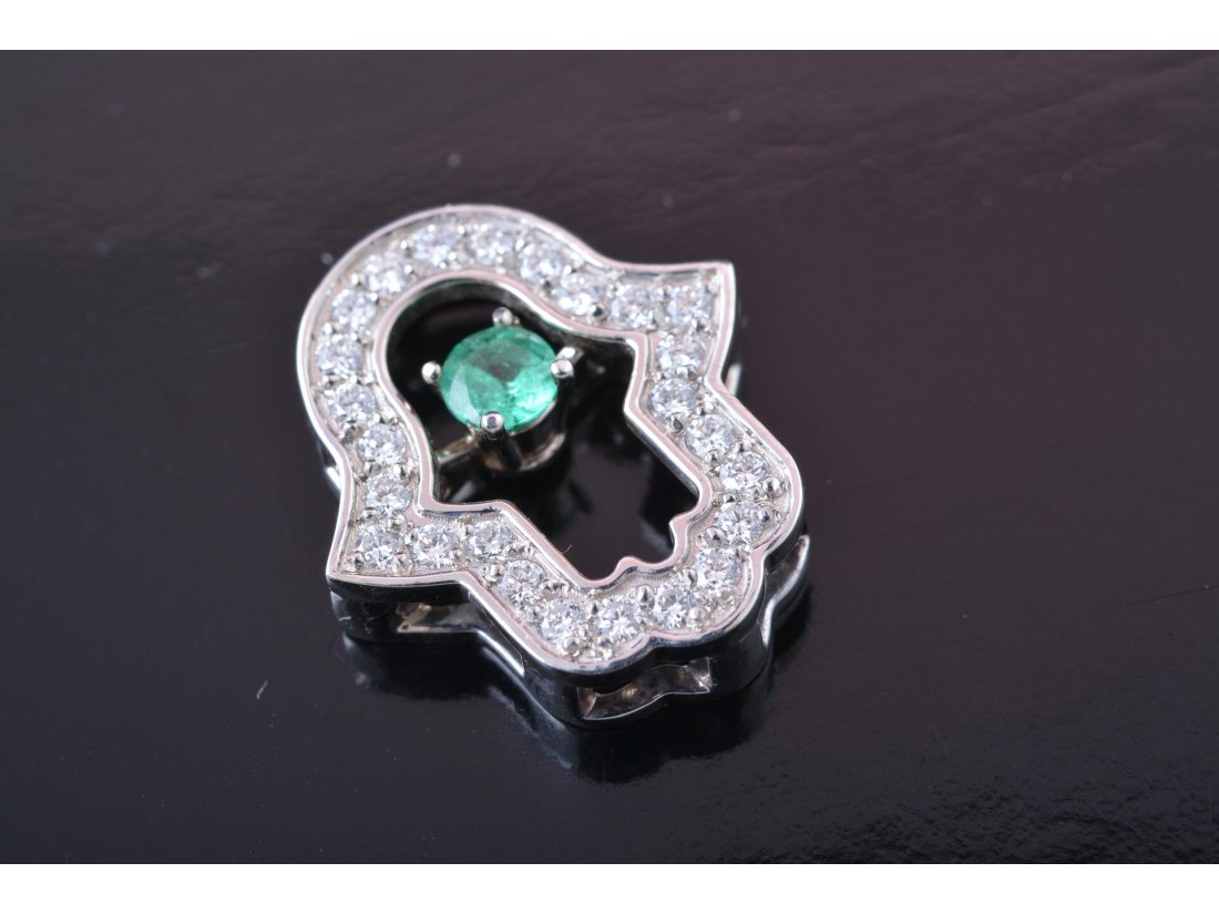 Підвіс &quot;Хамса&quot; біле золото із діамантами та смарагдом - Багира