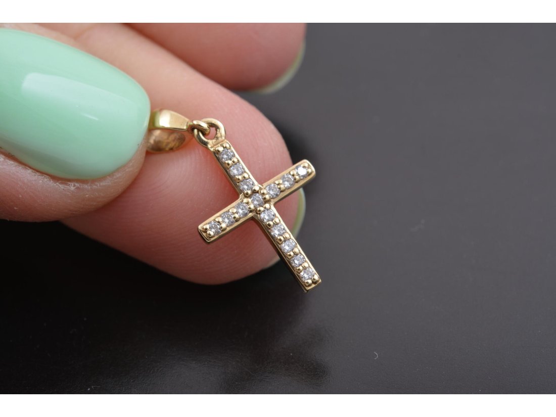 Тендітний хрестик із камінчиками - Багира