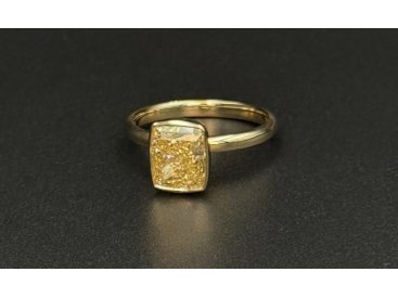 Каблучка з жовтим діамантом - Фото Каблучка з жовтим діамантом - Купити