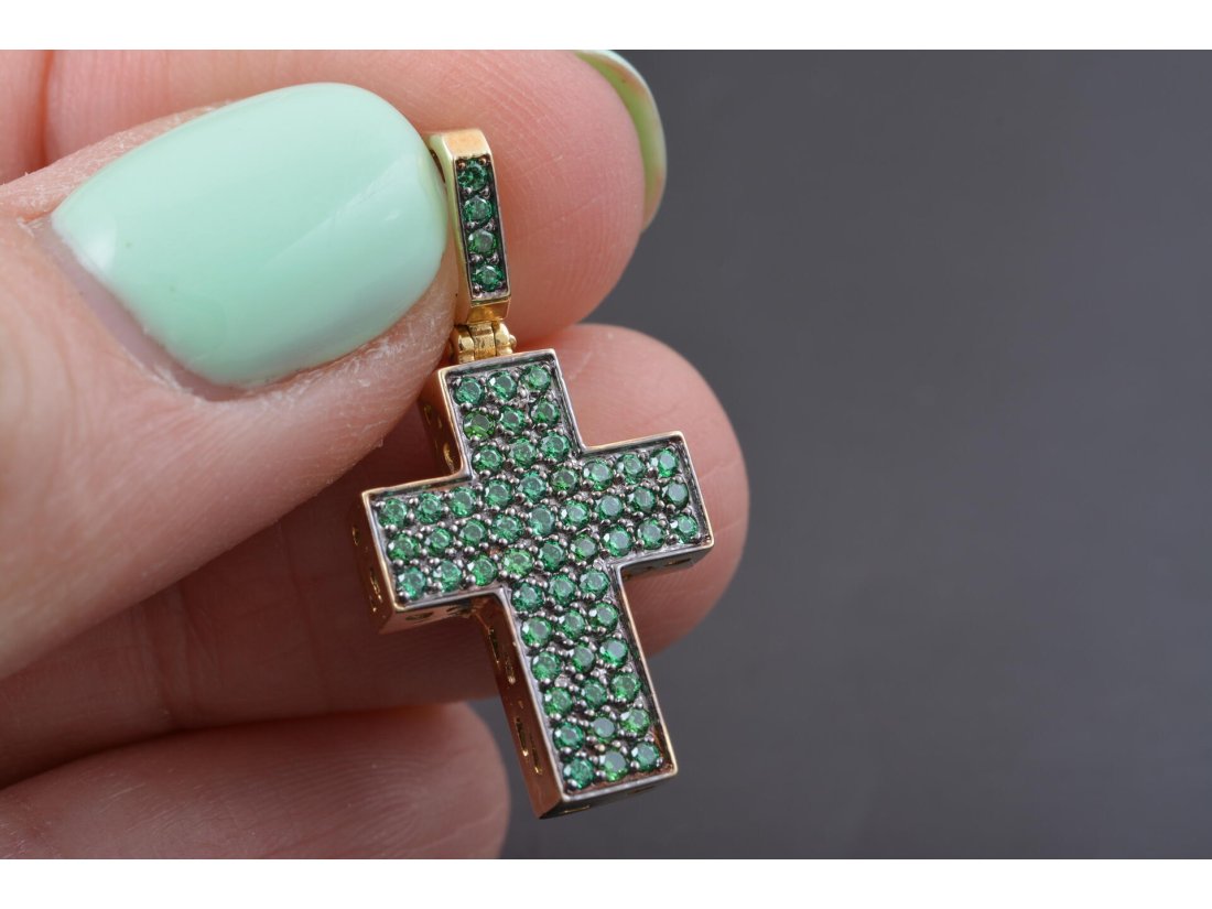 Хрестик "Кубик" у камінні - Багира