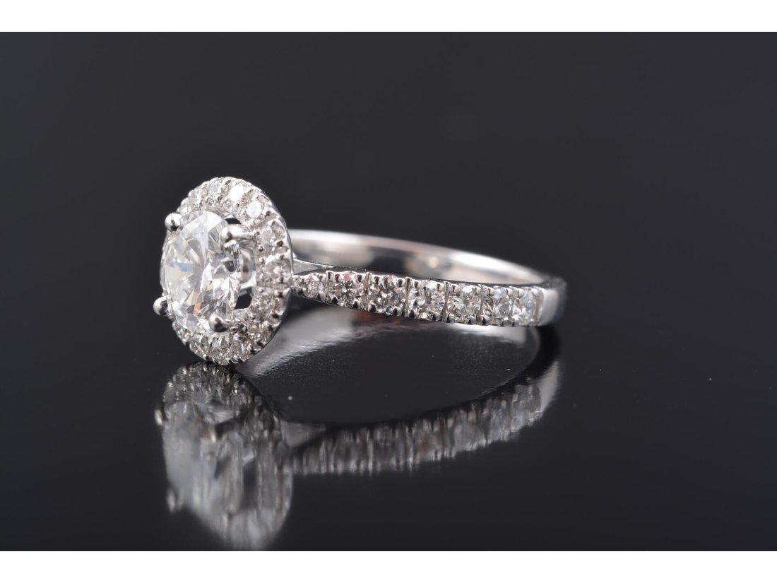 Каблучка із діамантами у стилі Tiffany & Co - Купити