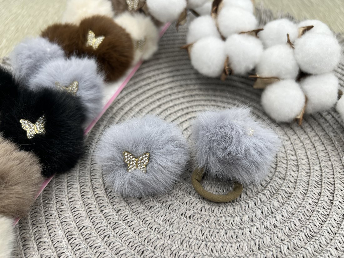 Дитячі резинки хутряні з метеликов 2,5см