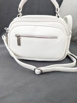 Жіноча компактна сумка з ручкою та кількома відділеннями INNOE 350016-1 Білий