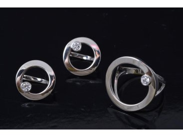 Гарнітур жіночій - Фото Гарнітур жіночій - Купити