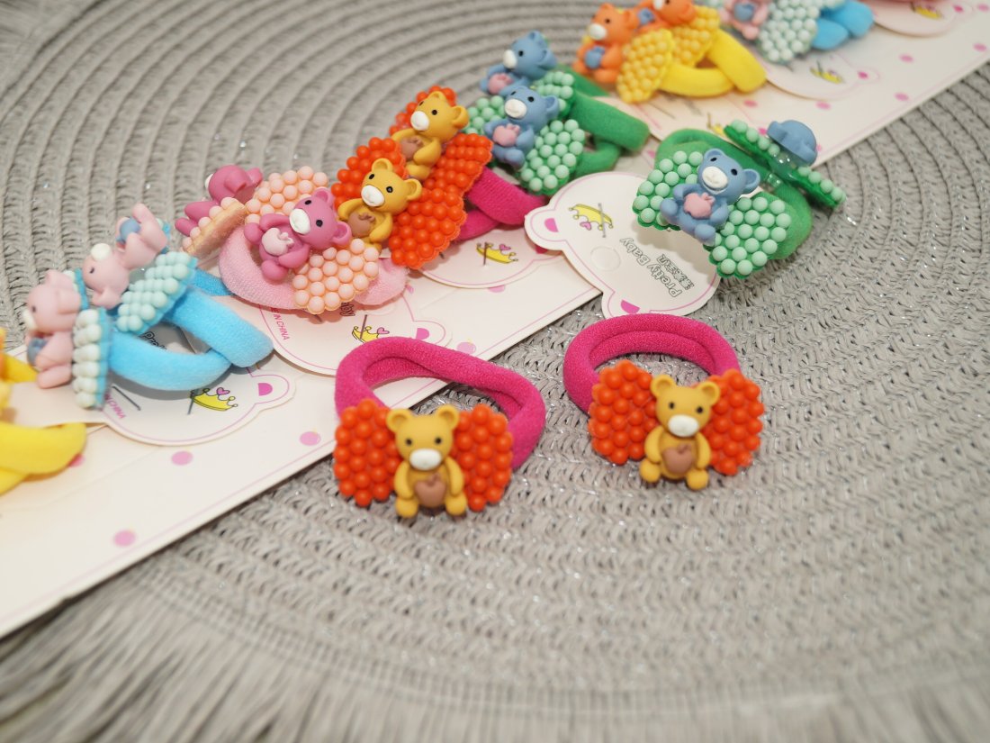 Дитячі резинки для волосся.