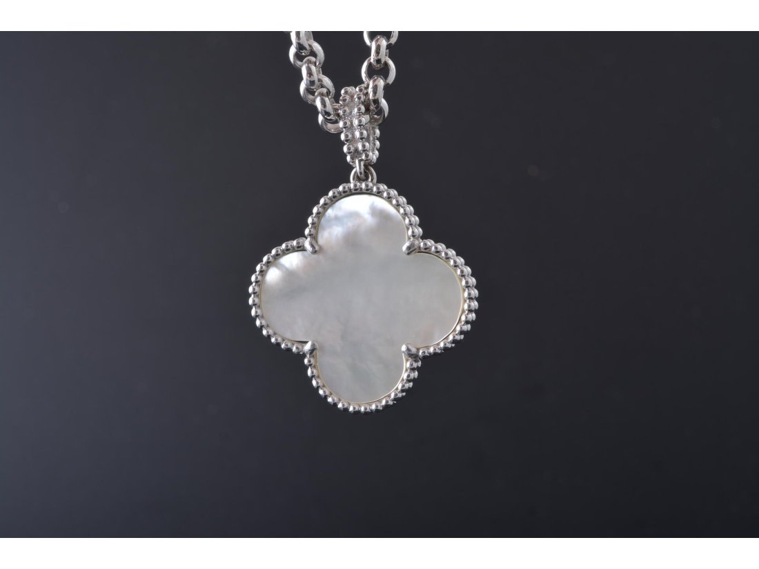 Підвіс із перламутром у стилі Van Cleef, срібло - Багира