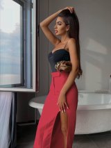 Неймовірна червона спідниця міді з глибоким розрізом 220127