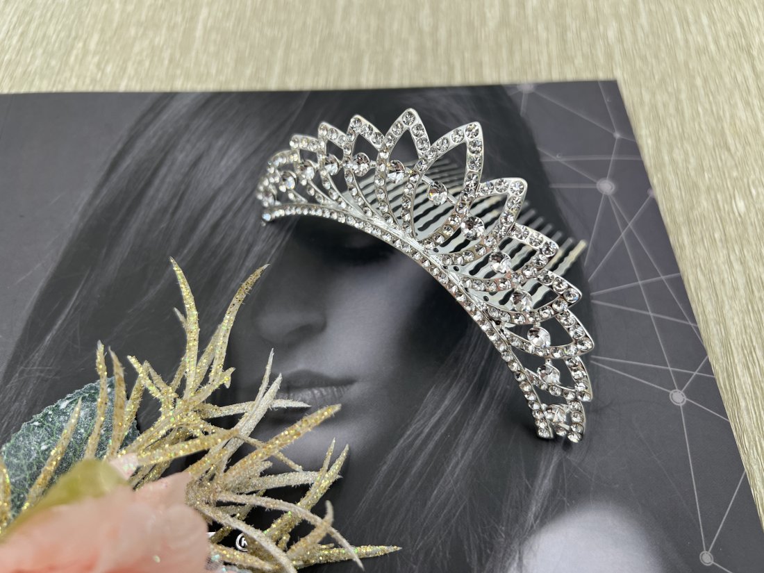 Діадема з гребінцями металева 11,5 см