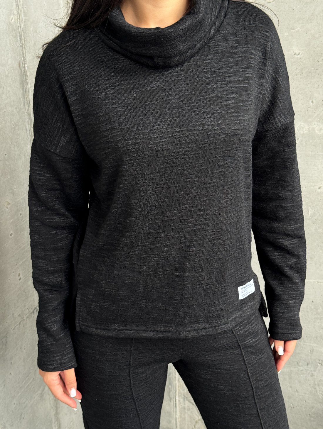 М’який жіночий костюм з ангорою INNOE 210366-2 Чорний