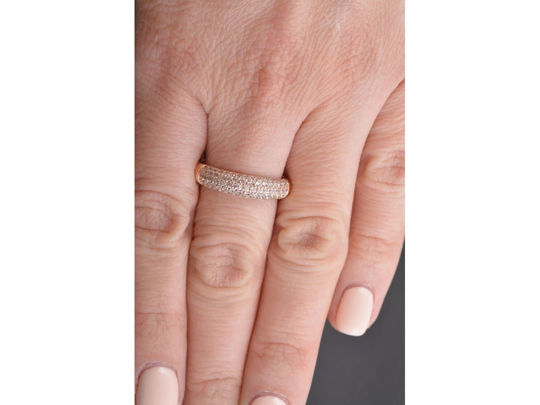 Жіноча каблучка "Доріжка у розсипу" - Купити